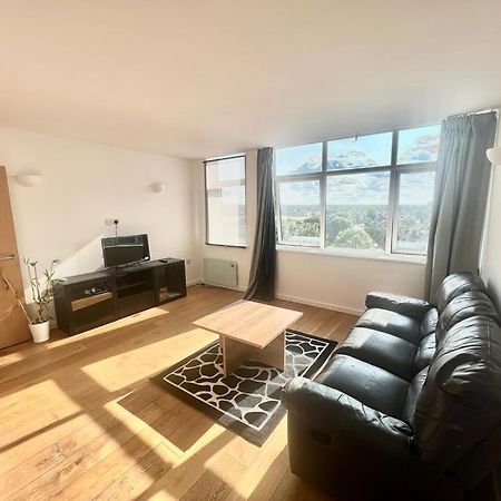 Beautiful 1 Bedroom Stylish Apartment Croydon Dış mekan fotoğraf